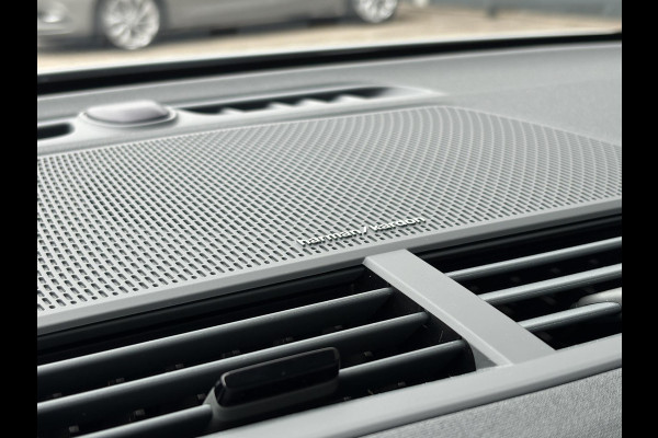 Polestar 2 Long Range Dual Motor 78 kWh 408pk | Pano | Harmon Kardon | BLIS | 360 Camera | Stoel & Stuurverwarming | Adaptive Cruise | Winterset |