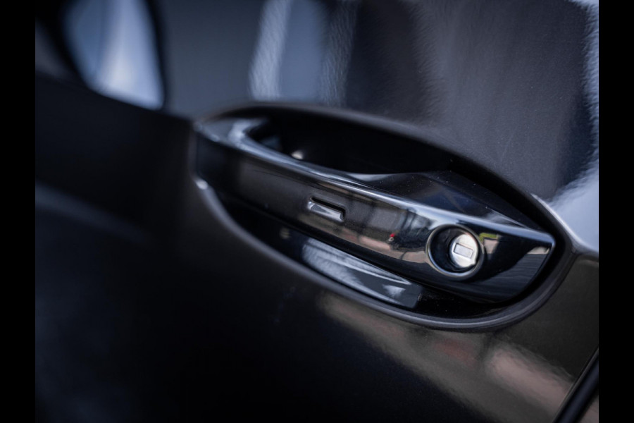 Volkswagen Golf 1.4 eHybrid GTE - IQ.L l Pano l HUD l Trekh. l ACC