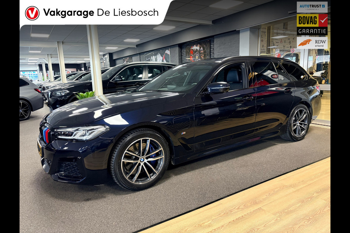 BMW 5 Serie Touring 530e xDrive High Executive M-sport / leer / pano / navi / head-up / Apple carplay