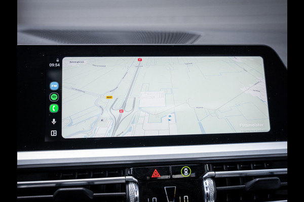 BMW 3-serie 330e High Executive M-Sport l Pano l HUD l 360cam l 19''