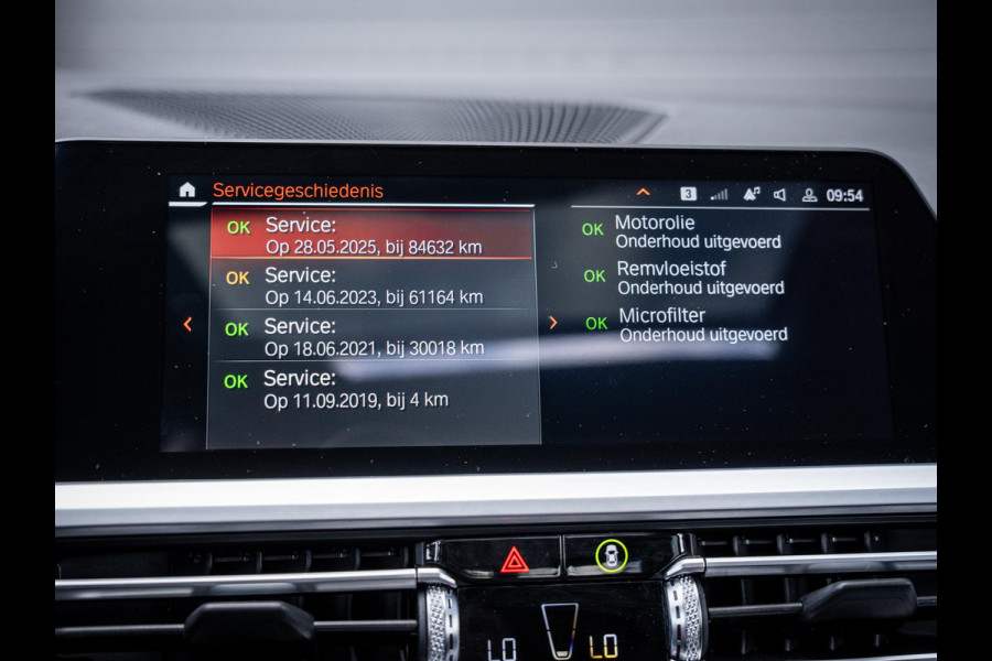 BMW 3-serie 330e High Executive M-Sport l Pano l HUD l 360cam l 19''