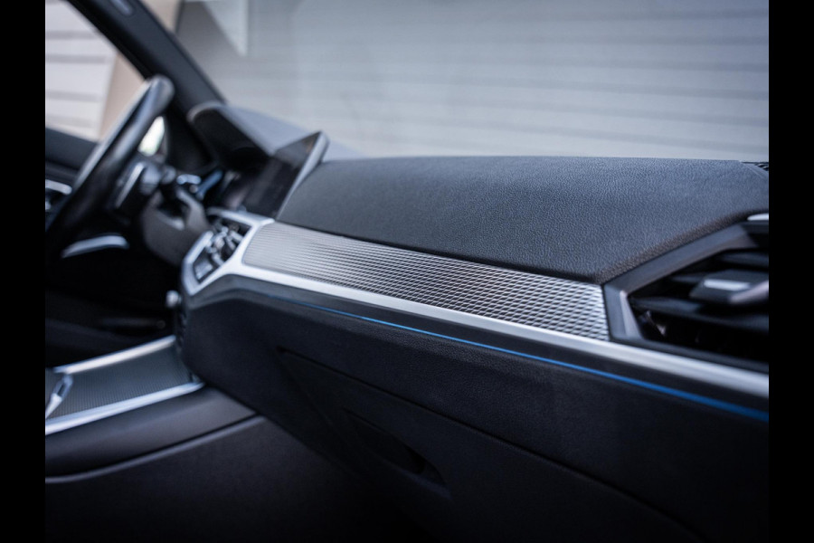 BMW 3-serie 330e High Executive M-Sport l Pano l HUD l 360cam l 19''