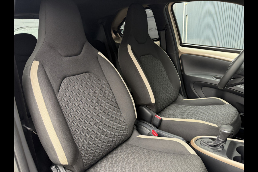 Toyota Aygo X 1.0 VVT-i S-CVT Premium | PDC V+A | Clima | 6.200km | Rijklaar!!!