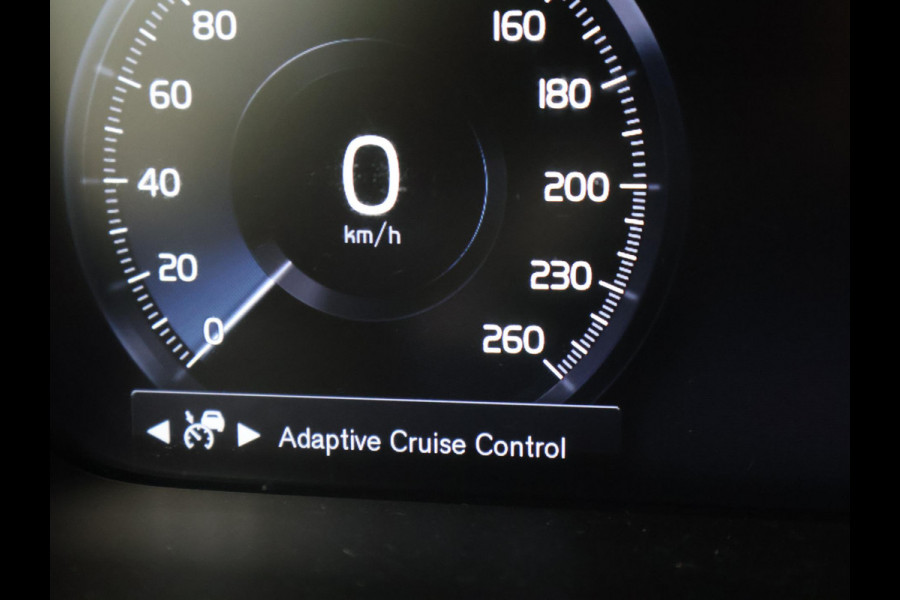 Volvo XC90 2.0 D5 AWD 235 PK AUT. GRIJS KENTEKEN INSCRIPTION + ADAPTIVE CRUISE | TREKHAAK | LEDER
