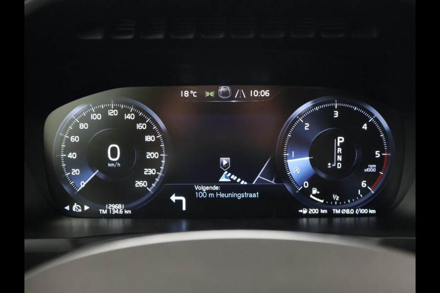 Volvo XC90 2.0 D5 AWD 235 PK AUT. GRIJS KENTEKEN INSCRIPTION + ADAPTIVE CRUISE | TREKHAAK | LEDER