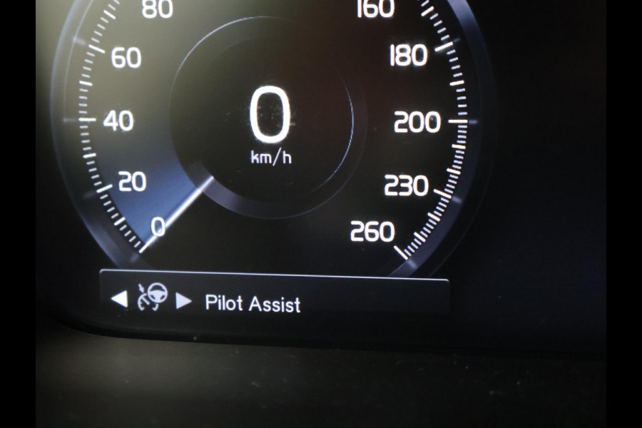 Volvo XC90 2.0 D5 AWD 235 PK AUT. GRIJS KENTEKEN INSCRIPTION + ADAPTIVE CRUISE | TREKHAAK | LEDER