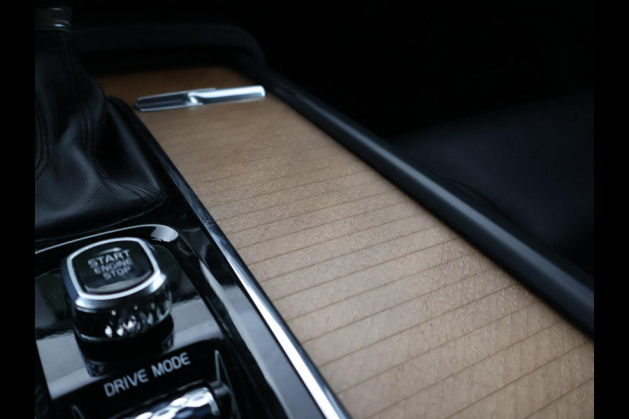 Volvo XC90 2.0 D5 AWD 235 PK AUT. GRIJS KENTEKEN INSCRIPTION + ADAPTIVE CRUISE | TREKHAAK | LEDER
