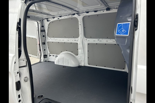 Mercedes-Benz Vito 116 CDI Lang / Trekhaak / Airco / Parkeersensoren / Cruise control / 3 Zits / Achterdeuren