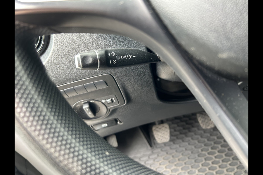Mercedes-Benz Vito 116 CDI Lang / Trekhaak / Airco / Parkeersensoren / Cruise control / 3 Zits / Achterdeuren