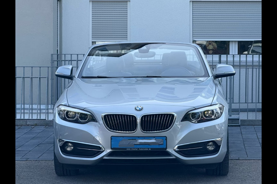 BMW 2 Serie Cabrio 220iA LUXURY ** ADAPT. LED, LEDER, NAVI, VERW. STUUR CAMERA, 18-inch LMV ** UNFALLFREI - Slechts 36.000km. ** ** INFORMEER OOK NAAR ONZE AANTREKKELIJKE FINANCIAL-LEASE TARIEVEN **