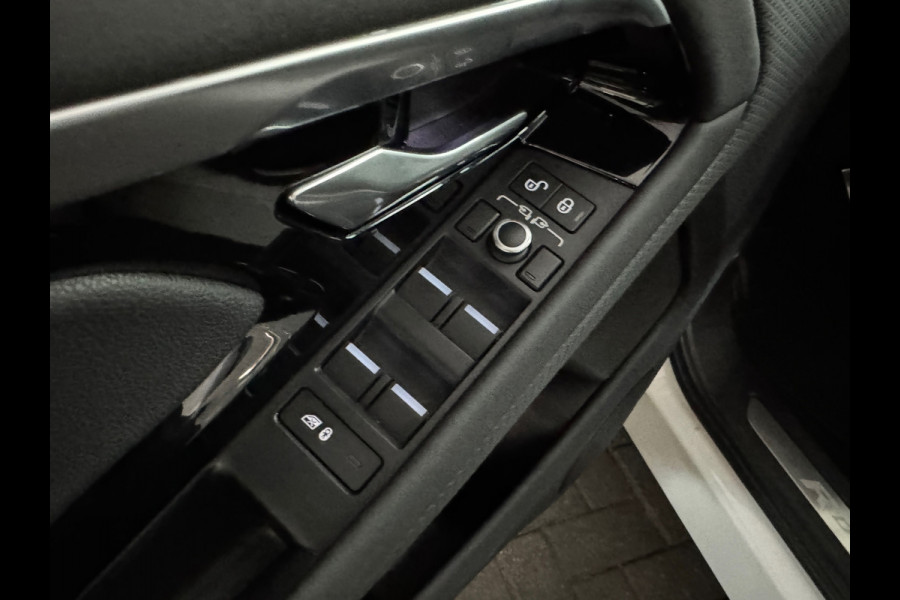 Land Rover Range Rover Evoque 2.0 P200 AWD R-Dynamic Pano