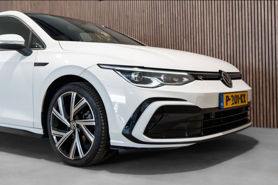 Volkswagen Golf 1.5 eTSI DSG R-Line Pano IQ Camera