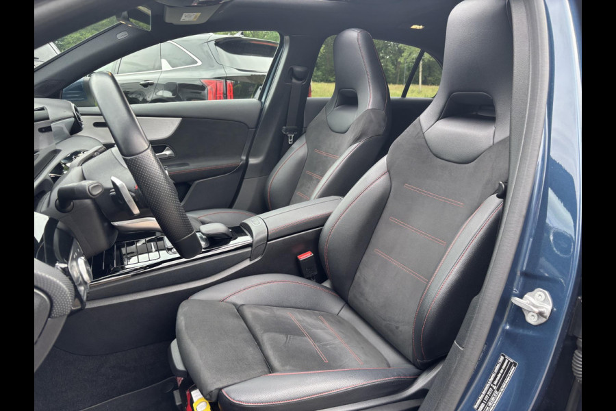 Mercedes-Benz A-Klasse 250 e AMG Line 217 PK | Panoramadak | Stoelverwarming | Sportstoelen | Groot Scherm | Camera | 18 Inch