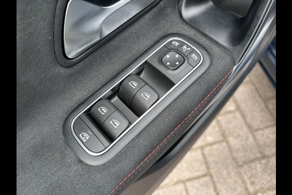Mercedes-Benz A-Klasse 250 e AMG Line 217 PK | Panoramadak | Stoelverwarming | Sportstoelen | Groot Scherm | Camera | 18 Inch