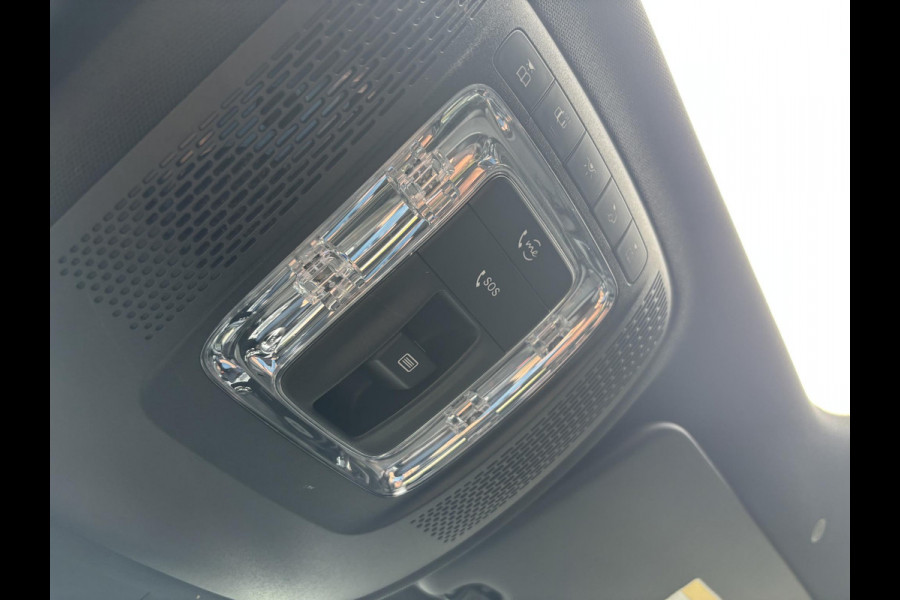 Mercedes-Benz A-Klasse 250 e AMG Line 217 PK | Panoramadak | Stoelverwarming | Sportstoelen | Groot Scherm | Camera | 18 Inch