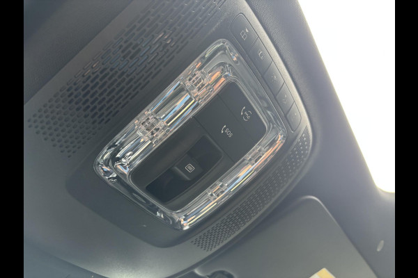 Mercedes-Benz A-Klasse 250 e AMG Line 217 PK | Panoramadak | Stoelverwarming | Sportstoelen | Groot Scherm | Camera | 18 Inch