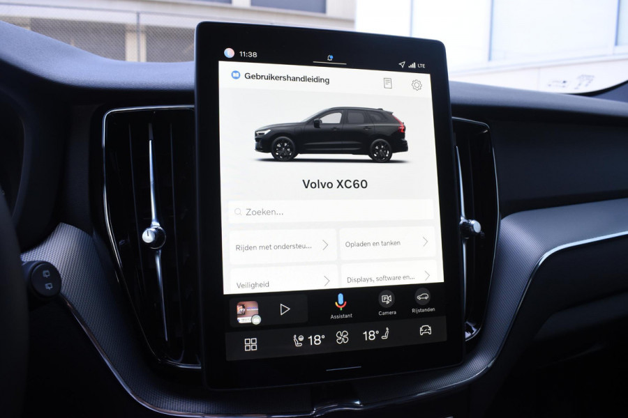 Volvo XC60 T6 350PK Plug-in hybrid AWD Plus Black Edition / Adaptive Cruise control / Elektrische stoelen met geheugen / Stuurverwarming / Stoelverwarming v+a / 360 Camera / Harman Kardon / Semi-elektrisch inklapbare trekhaak