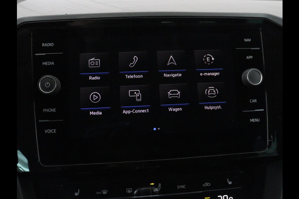 Volkswagen Passat 1.4 TSI PHEV GTE | SOH 91,6% | Stoelverwarming | Trekhaak | Adaptive cruise | Camera | Carplay | Matrix LED | Navigatie | Massage | Parkeerhulp | Climate control | Getint glas | Plug In