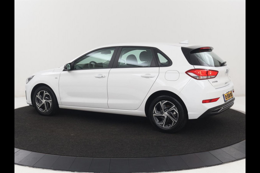 Hyundai i30 1.0 T-GDi MHEV Comfort Smart | Carplay | Full LED | Keyless | Camera | Navigatie | DAB | Parkeerhulp | Climate control | Bluetooth | Cruise control