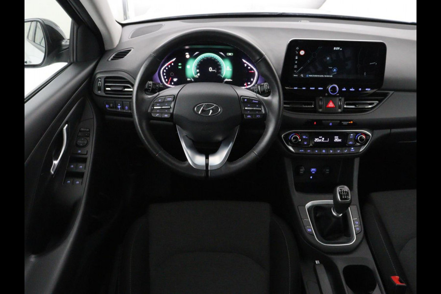 Hyundai i30 1.0 T-GDi MHEV Comfort Smart | Carplay | Full LED | Keyless | Camera | Navigatie | DAB | Parkeerhulp | Climate control | Bluetooth | Cruise control