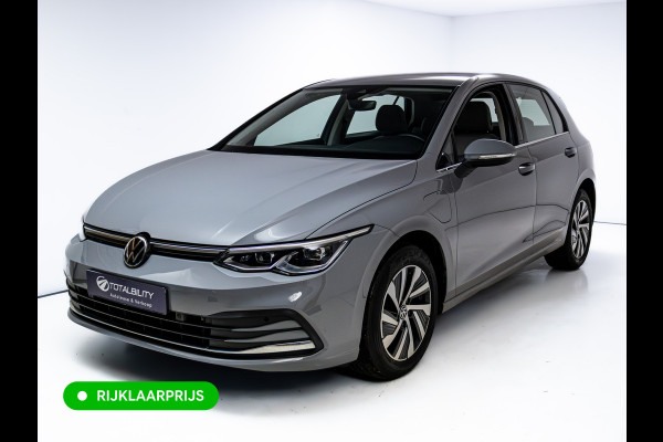 Volkswagen Golf 1.4 eHybrid Style | Standkachel | Stuur-, Stoel- & Achterbankverw. | Adap. Cruise | Travel assist | Camera, Ergo Active stoel met massage, IQ Led