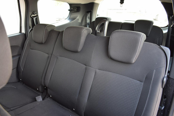 Dacia Lodgy 1.3 TCe Comfort 7p. | Trekhaak | Apple Carplay | Camera | Cruise