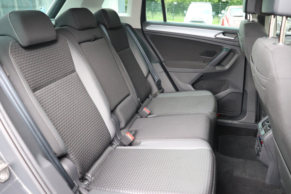 Volkswagen Tiguan 1.4 TSI eHybrid ACC Carplay Navi PDC