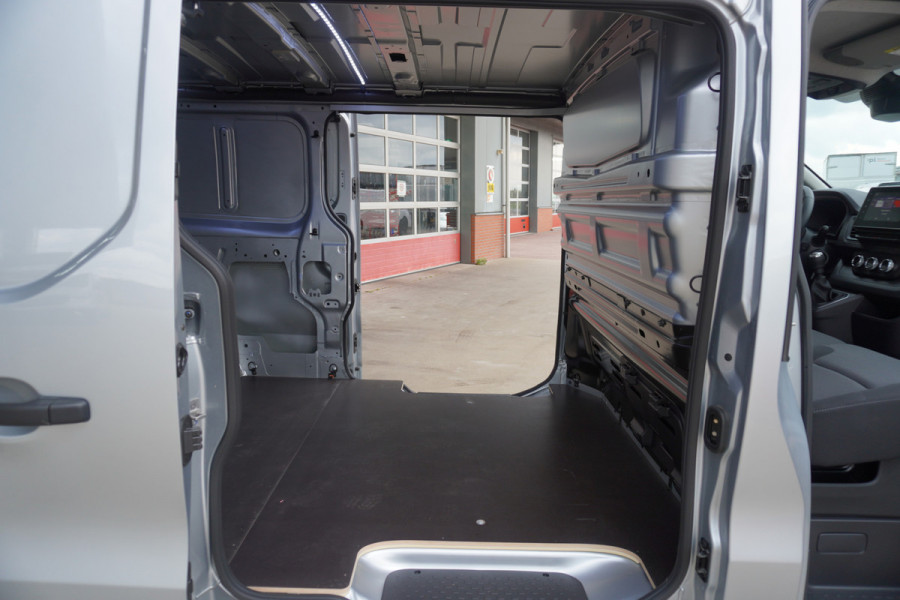 Renault Trafic 2.0 Blue dCi 130PK T30 L2H1 Advance nr. V065 | Airco | Cruise | Navi | Schuifdeur links en rechts