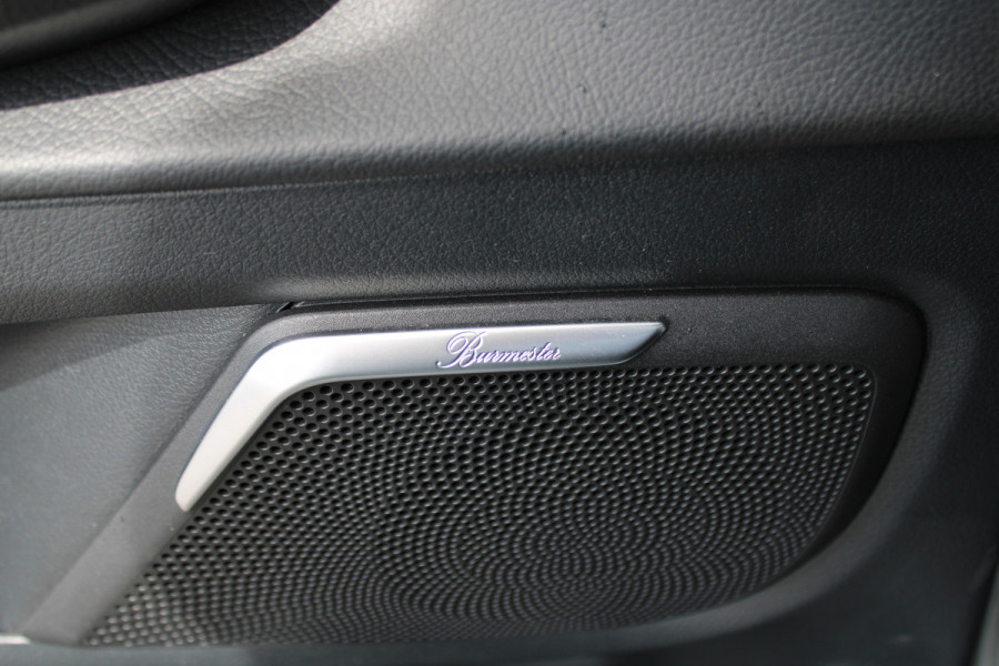 Mercedes-Benz V-Klasse 300d / Lang / DC / Black Edition / Burmester / 2x Elec Schuifdeur / 360 Camera / Vol Opties / NIEUWSTAAT