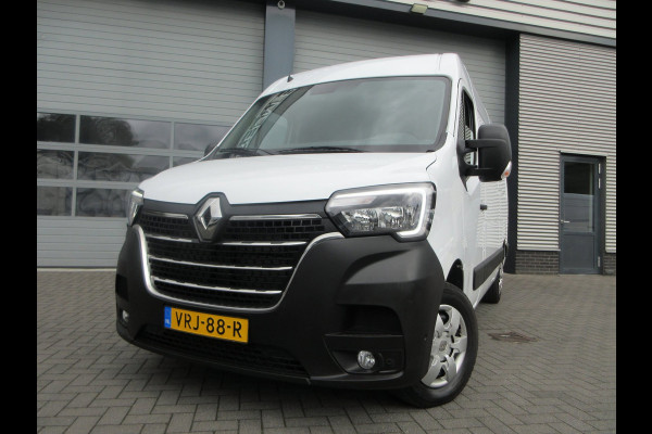 Renault Master T35 2.3 dCi, 150pk, L2H2, Airco, Navigatie, Camera, PDC.