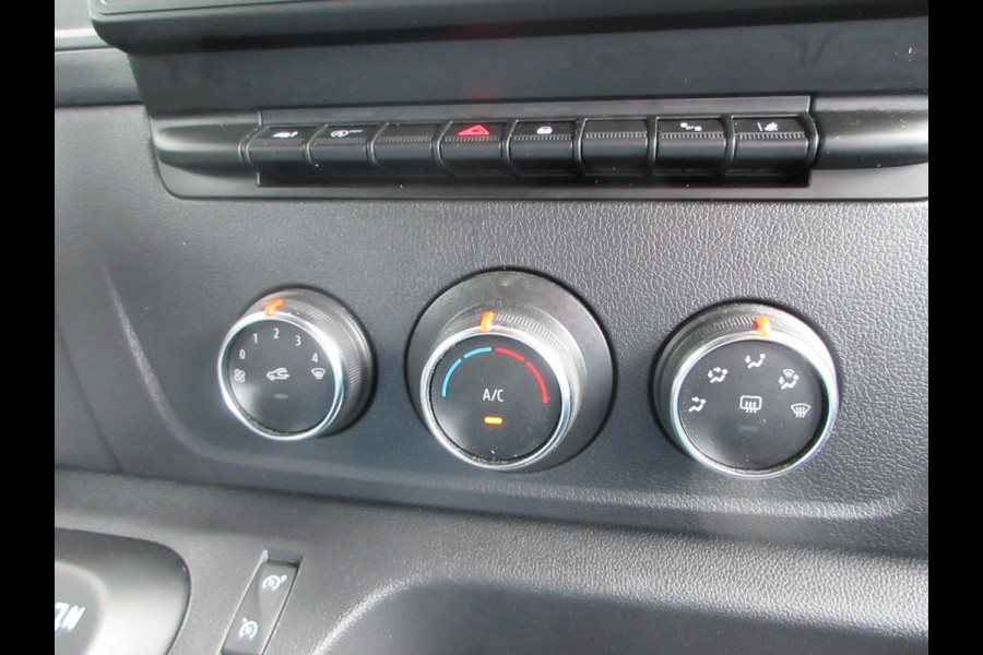 Renault Master T35 2.3 dCi, 150pk, L2H2, Airco, Navigatie, Camera, PDC.