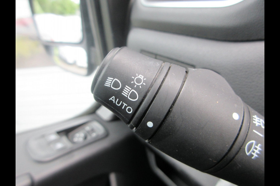 Renault Master T35 2.3 dCi, 150pk, L2H2, Airco, Navigatie, Camera, PDC.