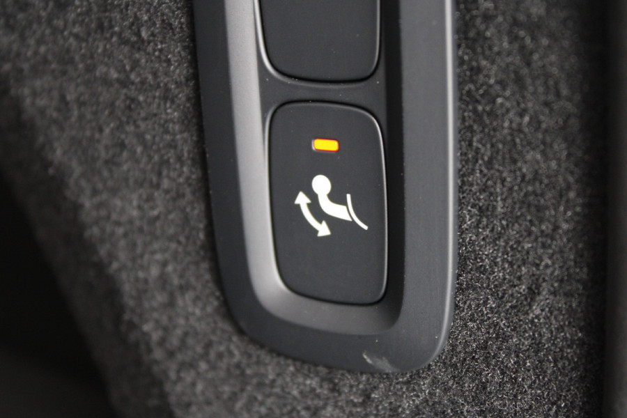Volvo XC90 2.0 T8 Plug-in hybrid AWD Plus Bright | Luchtvering | Ventilatie | Trekhaak | 360 Camera