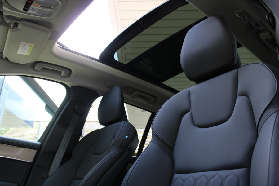 Volvo XC90 2.0 T8 Plug-in hybrid AWD Plus Bright | Luchtvering | Ventilatie | Trekhaak | 360 Camera
