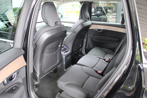 Volvo XC90 2.0 T8 Plug-in hybrid AWD Plus Bright | Luchtvering | Ventilatie | Trekhaak | 360 Camera