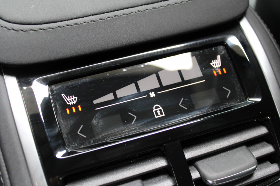 Volvo XC90 2.0 T8 Plug-in hybrid AWD Plus Bright | Luchtvering | Ventilatie | Trekhaak | 360 Camera