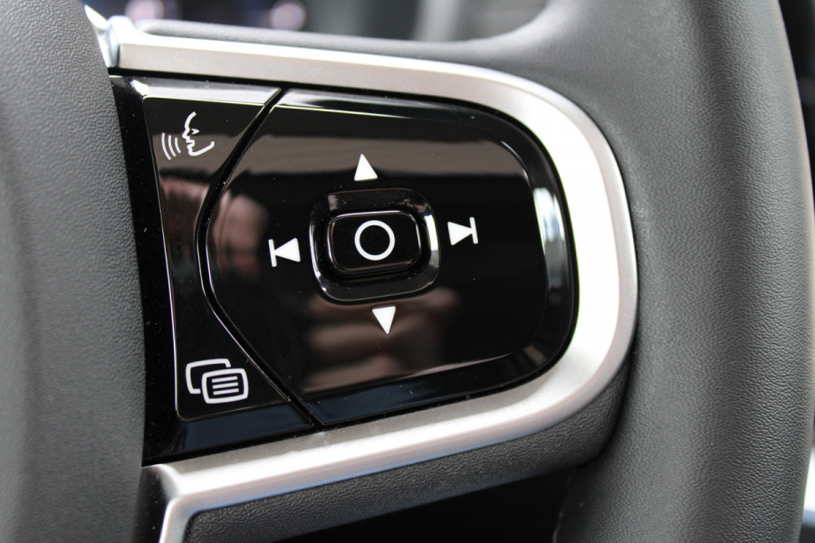 Volvo XC90 2.0 T8 Plug-in hybrid AWD Plus Bright | Luchtvering | Ventilatie | Trekhaak | 360 Camera