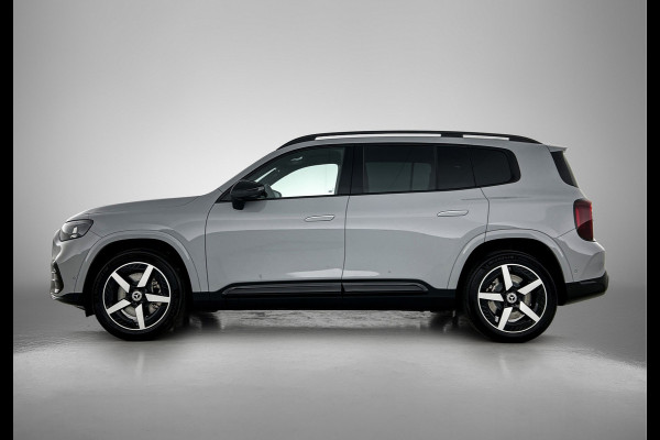 Mercedes-Benz Glb 250+ Business Solution AMG 7p. 85.5 kWh | Premium pakket | Winterpakket | Nightpakket | Parkeerpakket | Trekhaak | GUARD 360° | Warmtewerend, donkergetint glas | Vast panoramadak | 19” vijfspaaks lichtmetalen AMG-velgen |