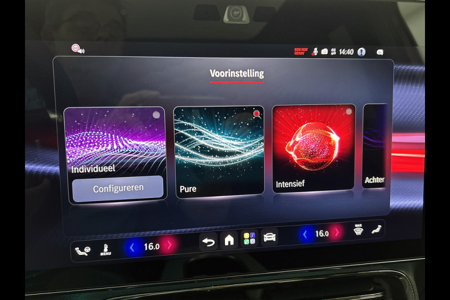 Mercedes-Benz Glb 250+ Business Solution AMG 7p. 85.5 kWh | Premium pakket | Winterpakket | Nightpakket | Parkeerpakket | Trekhaak | GUARD 360° | Warmtewerend, donkergetint glas | Vast panoramadak | 19” vijfspaaks lichtmetalen AMG-velgen |