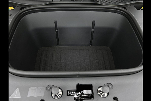Mercedes-Benz Glb 250+ Business Solution AMG 7p. 85.5 kWh | Premium pakket | Winterpakket | Nightpakket | Parkeerpakket | Trekhaak | GUARD 360° | Warmtewerend, donkergetint glas | Vast panoramadak | 19” vijfspaaks lichtmetalen AMG-velgen |