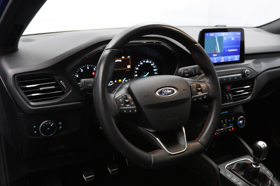 Ford Focus 1.0 EcoBoost 126 PK ST Line Business, Panoramadak, Winterpakket, B&O Sound