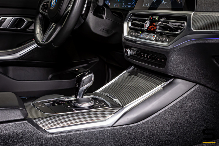 BMW 3-serie 330e High Executive|M-sport|1eig|Cam|DealerOnder