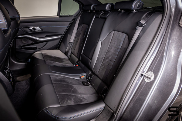 BMW 3-serie 330e High Executive|M-sport|1eig|Cam|DealerOnder