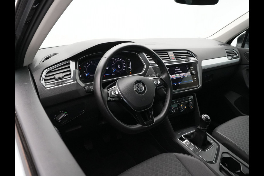 Volkswagen Tiguan 1.5 TSI 130pk R-Line | Full-LED | Android/Carplay | 19"lm | Digital Cockpit 233