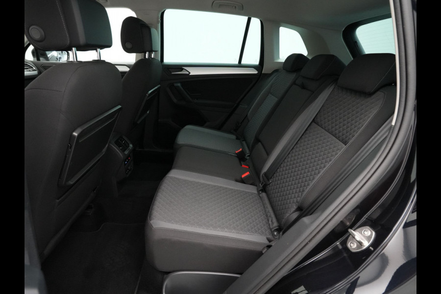 Volkswagen Tiguan 1.5 TSI 130pk R-Line | Full-LED | Android/Carplay | 19"lm | Digital Cockpit 233