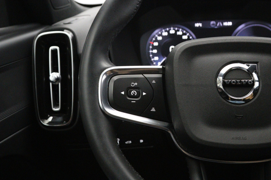 Volvo XC40 1.5 211 PK T4 Recharge Inscription PHEV, Leder, Trekhaak, Camera