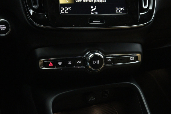 Volvo XC40 1.5 211 PK T4 Recharge Inscription PHEV, Leder, Trekhaak, Camera