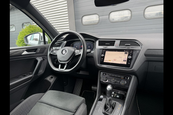 Volkswagen Tiguan 1.5 TSI DSG R-Line | Navigatie | Camera | Adaptive Cruise Control | LED | Carplay | Elektrische Achterklep |