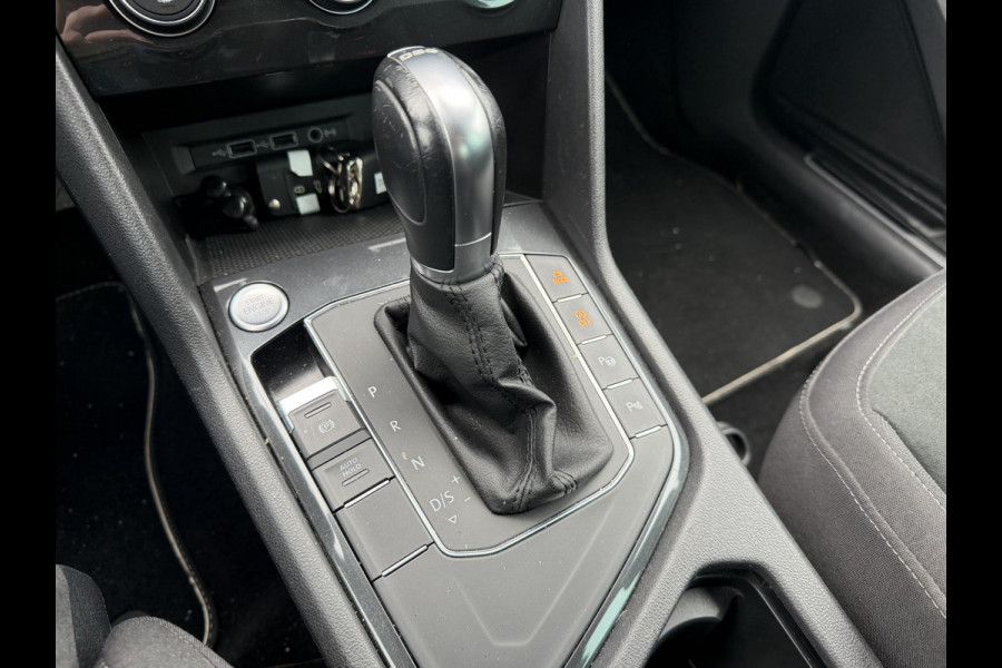 Volkswagen Tiguan 1.5 TSI DSG R-Line | Navigatie | Camera | Adaptive Cruise Control | LED | Carplay | Elektrische Achterklep |