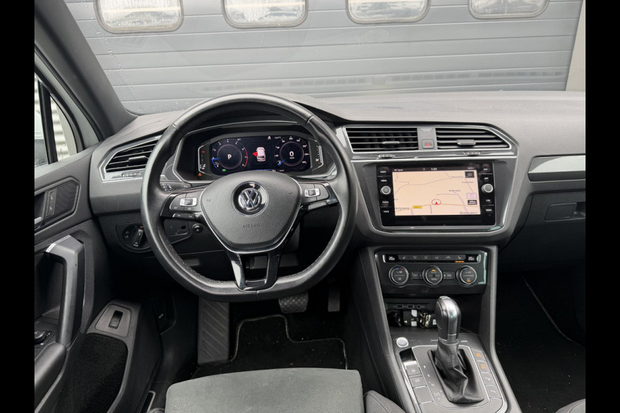 Volkswagen Tiguan 1.5 TSI DSG R-Line | Navigatie | Camera | Adaptive Cruise Control | LED | Carplay | Elektrische Achterklep |